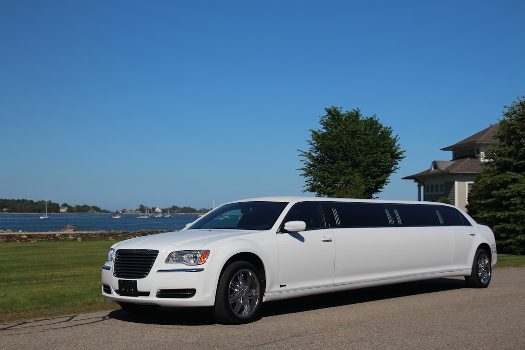 Cho Thuê Xe Dcar Limousine 9 Chỗ Vip Hà Nội | Đại Nam Tây Hồ Cho Thuê Xe Dcar Limousine 9 Chỗ Vip Hà Nội | Đại Nam Tây Hồ