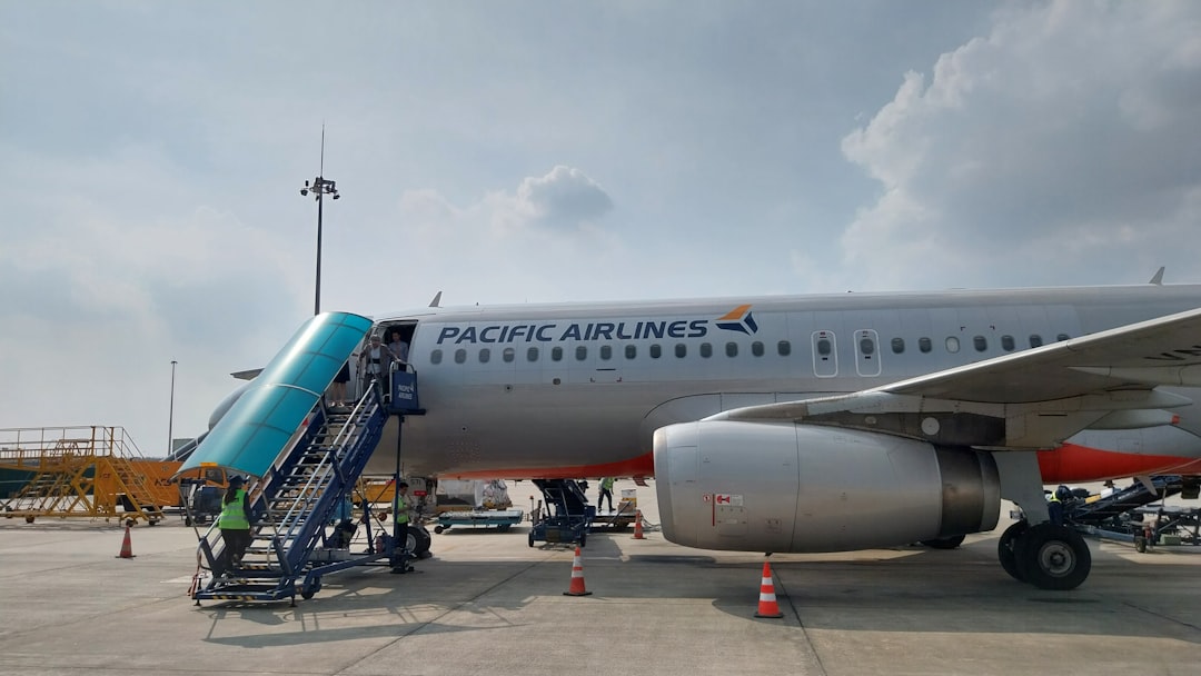 Kinh nghiệm mua hàng duty free & Thuê xe sân bay Nội Bài