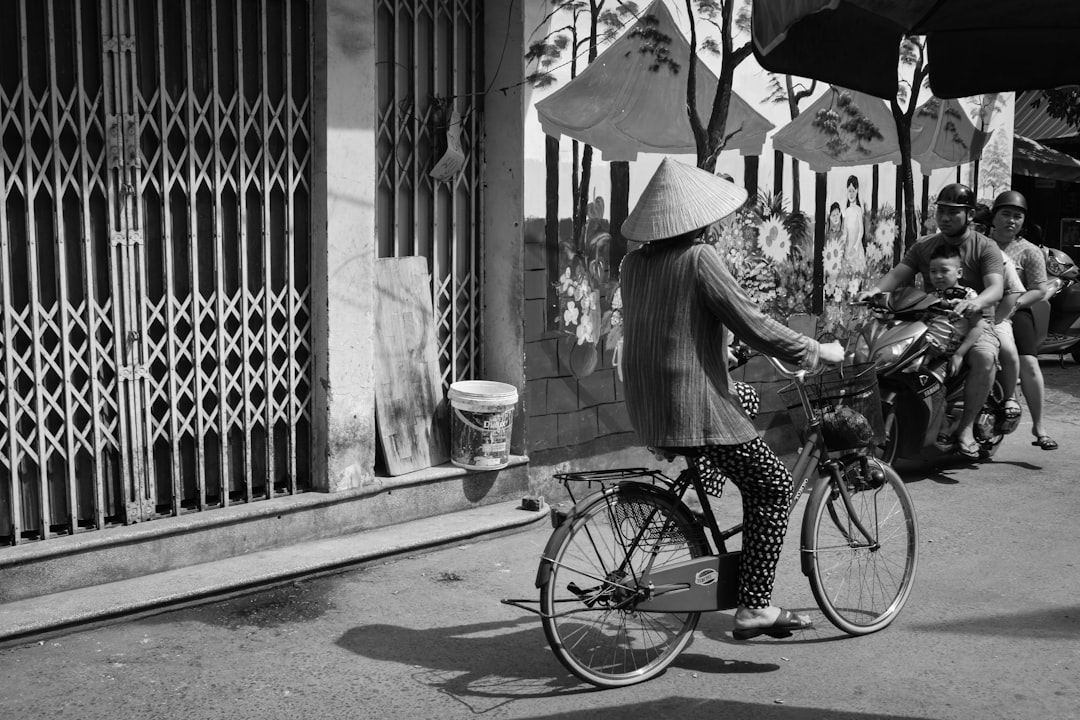 Thuê Xe Đi Hải Phòng: Khám Phá Du Lịch Đất Cảng Giá Rẻ