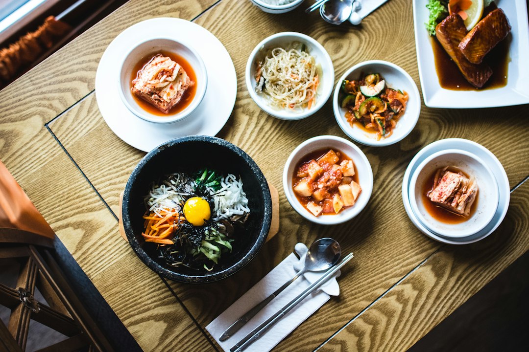 Vì Sao Người Hàn Thích Lòng Bò? Khám Phá Ẩm Thực Hà Nội