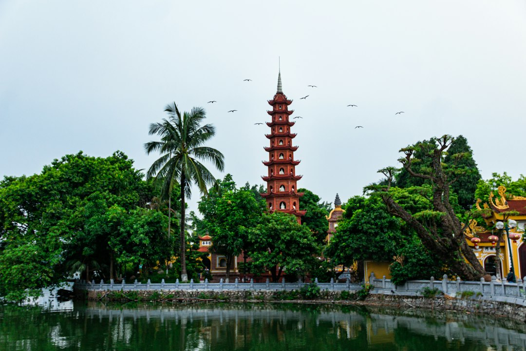 Khám Phá Ẩm Thực Hà Nội Cao Cấp Cùng Xe Du Lịch Đại Nam Tây Hồ